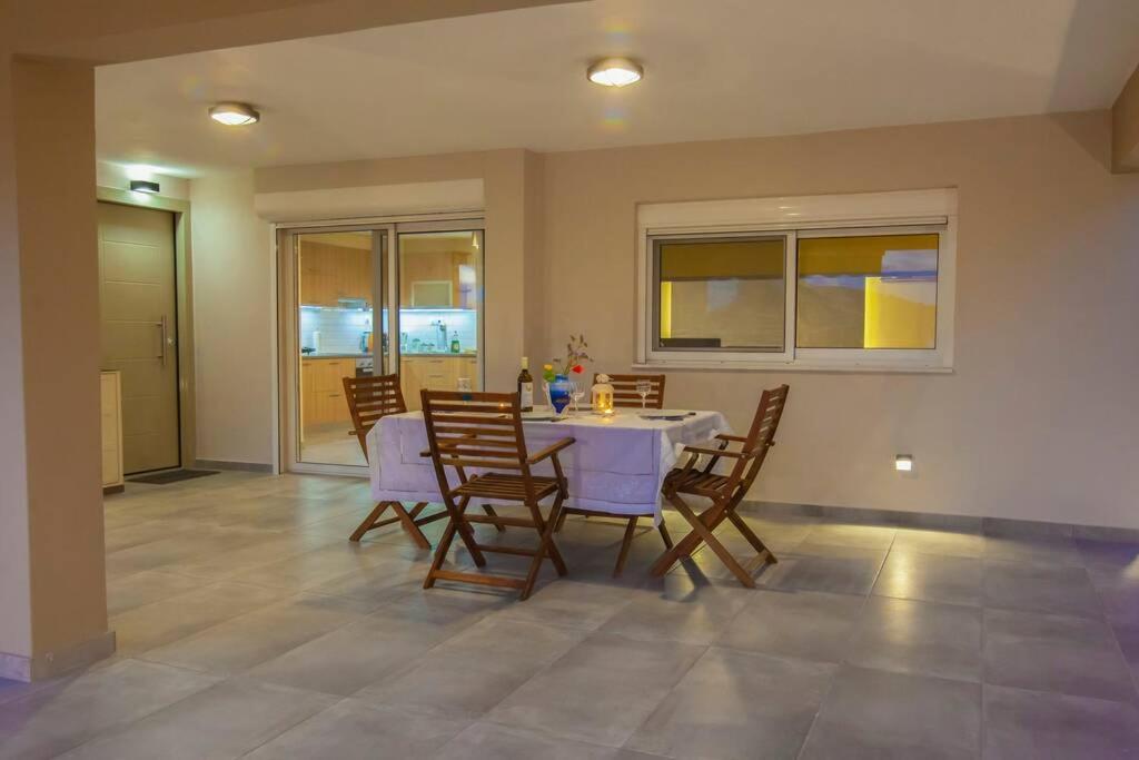House On The Beach Salamina Exterior foto