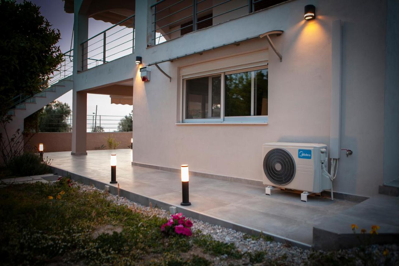 House On The Beach Salamina Exterior foto