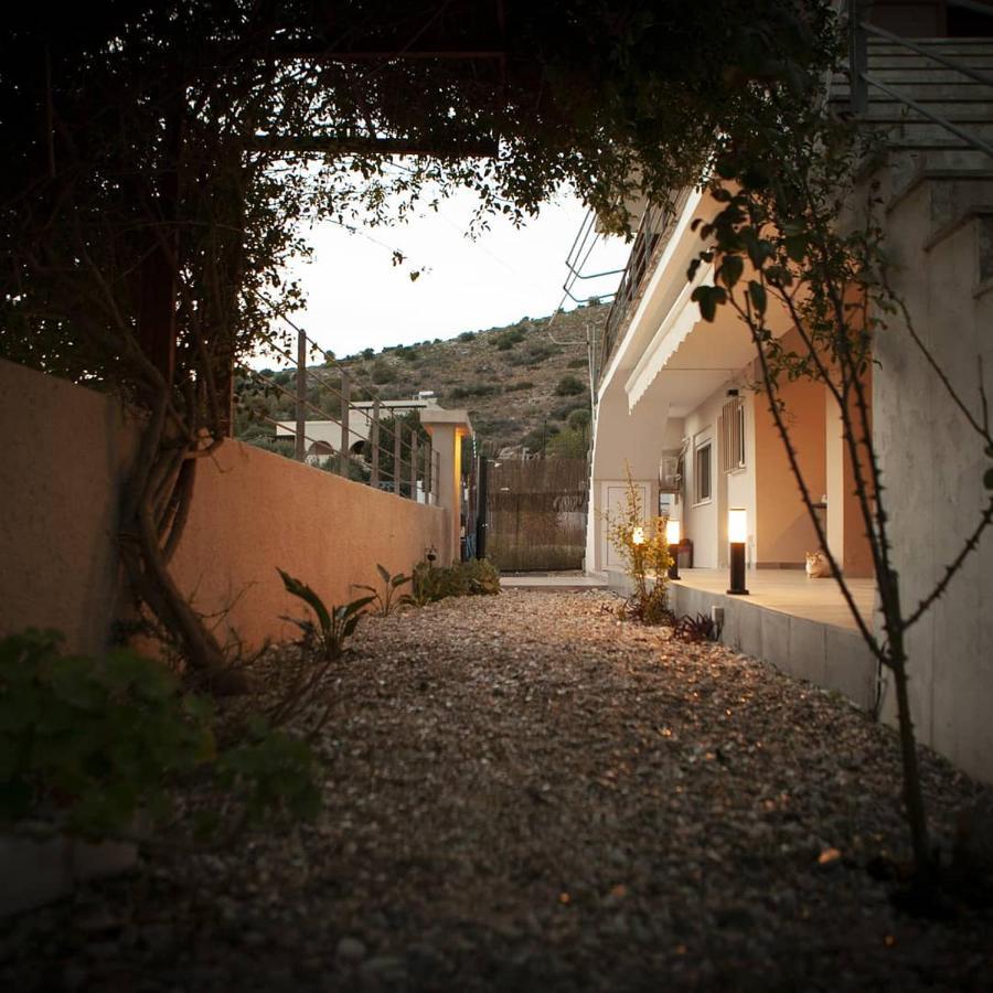 House On The Beach Salamina Exterior foto